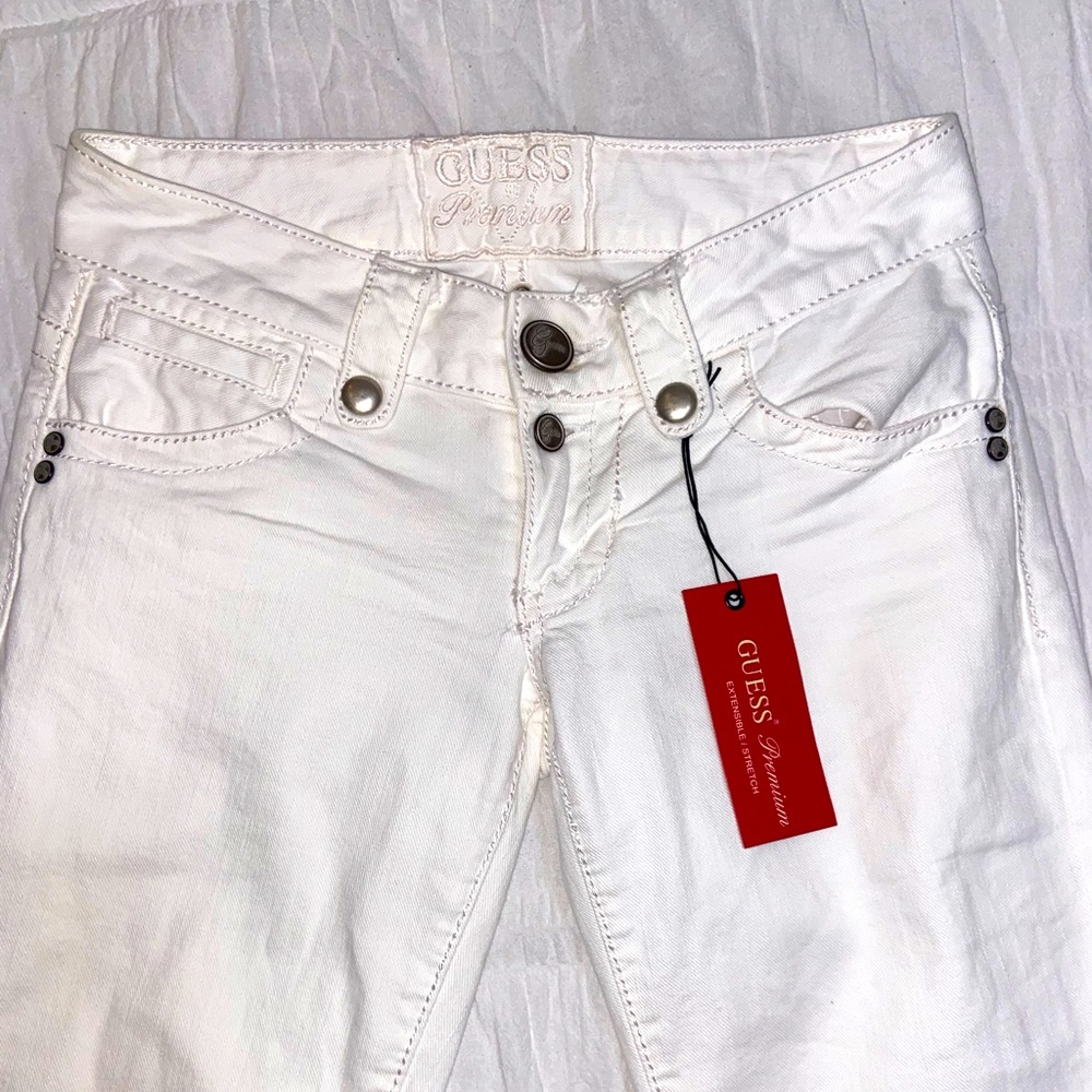 NWT White Low-Rise Boot Style Guess Jeans